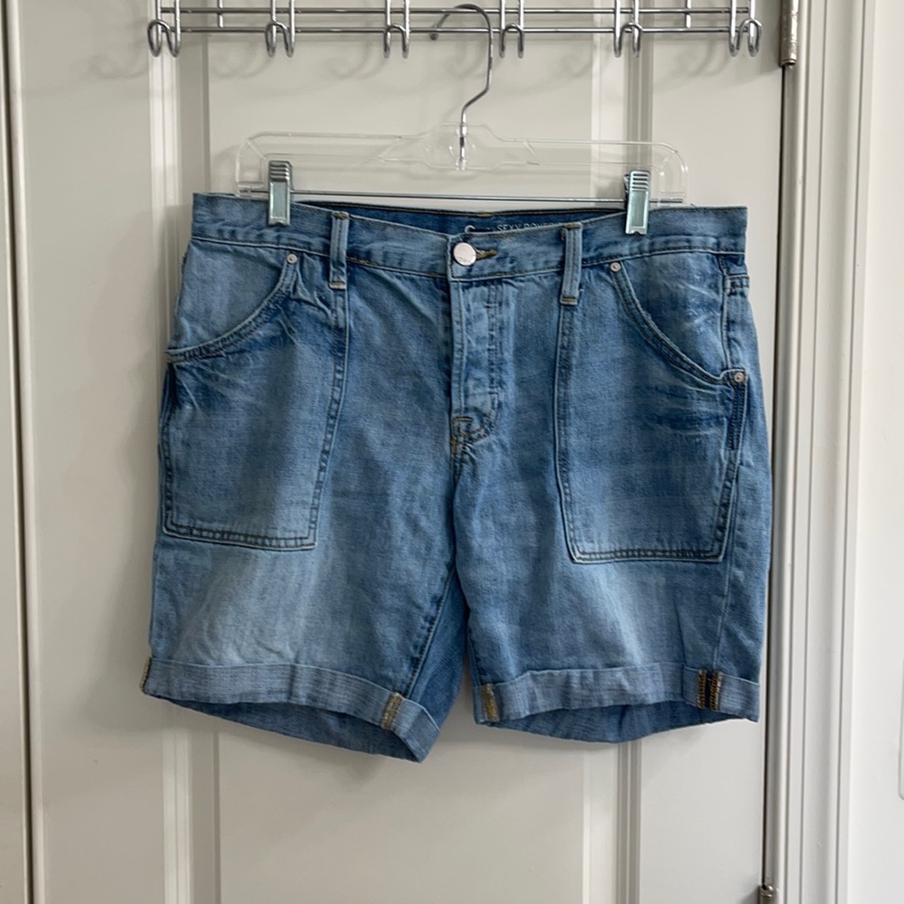 Gap boyfriend denim shorts.
